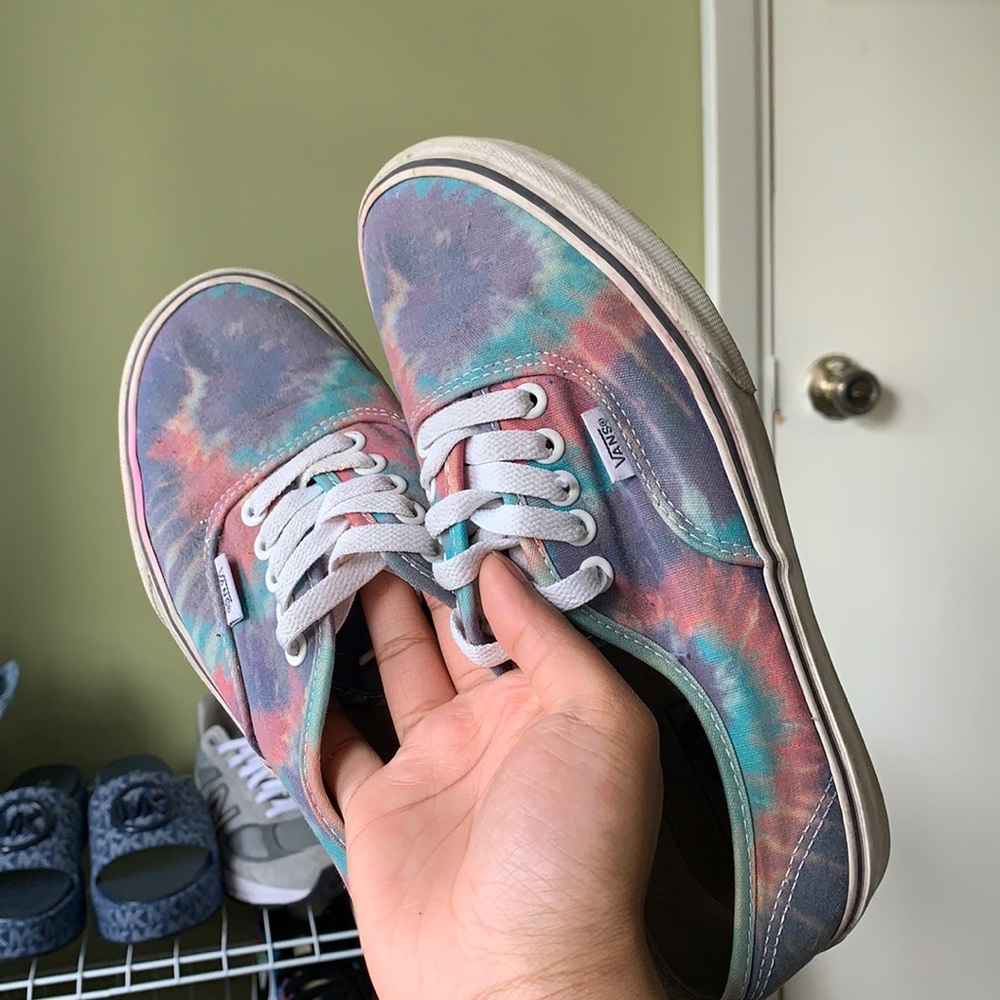 TIE DYE VANS